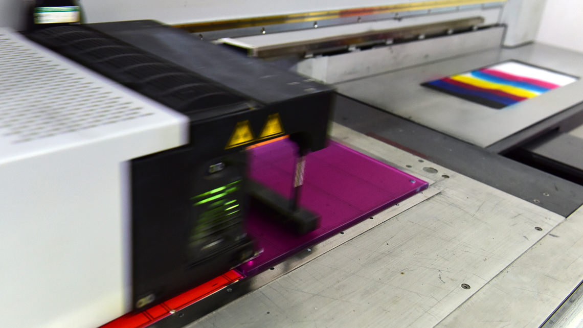 Lasering acrylic glass gnomes