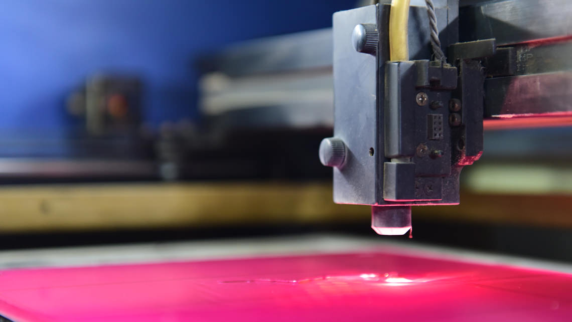 Lasering acrylic glass gnomes