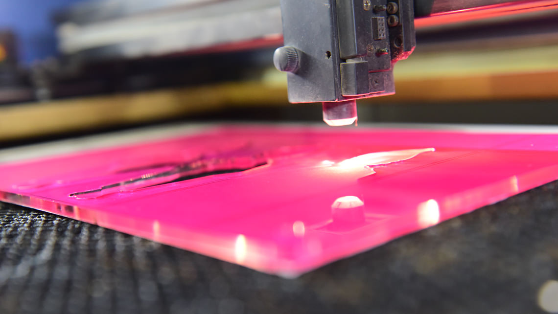 Lasering acrylic glass gnomes