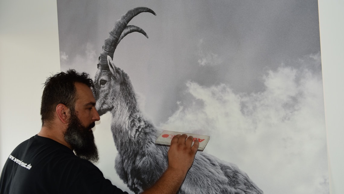 Gluing and photo canvases at Almliebe