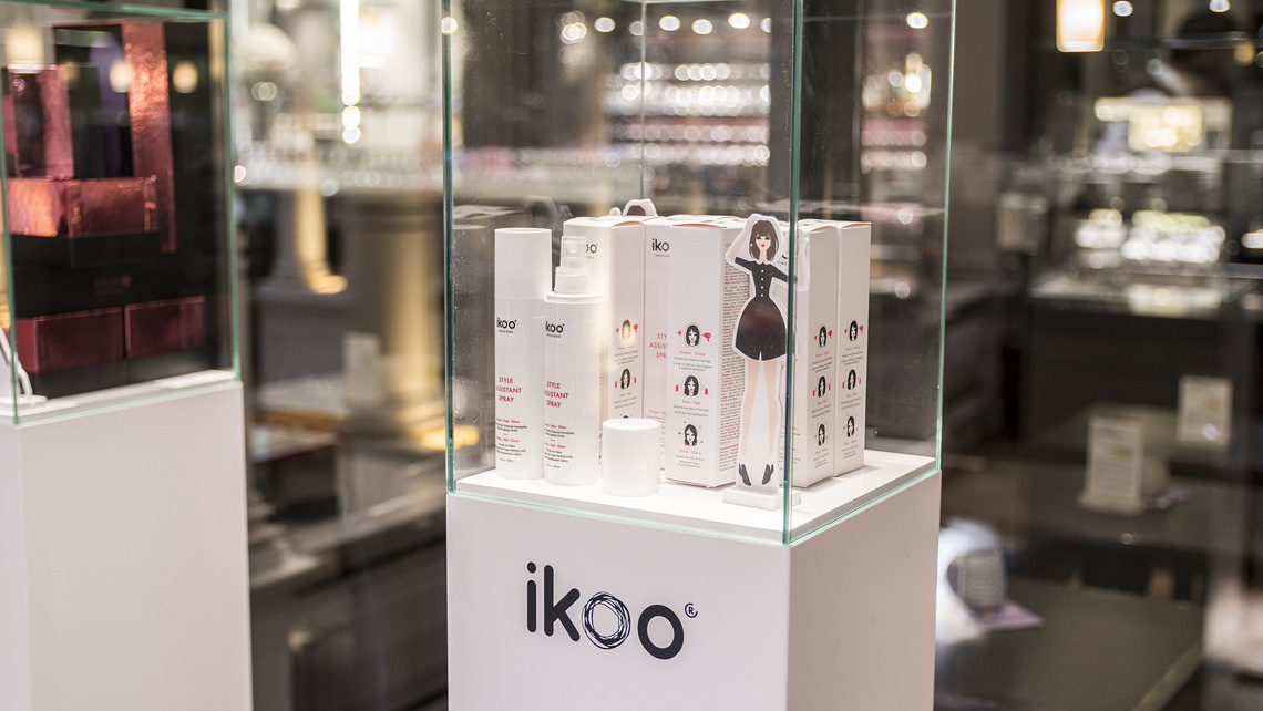 Mini PVC stand-up display