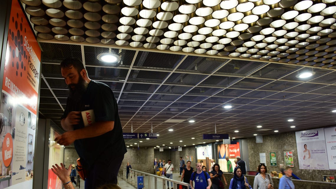 Bonding at the Stachuspassagen