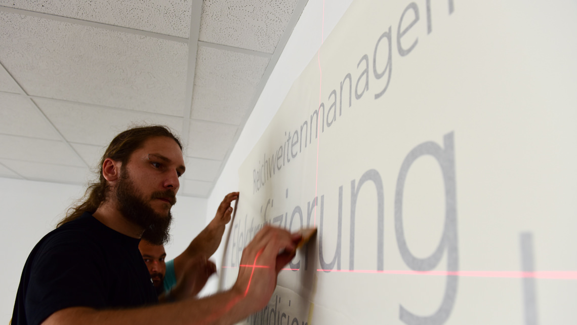 Bonding of a tag cloud