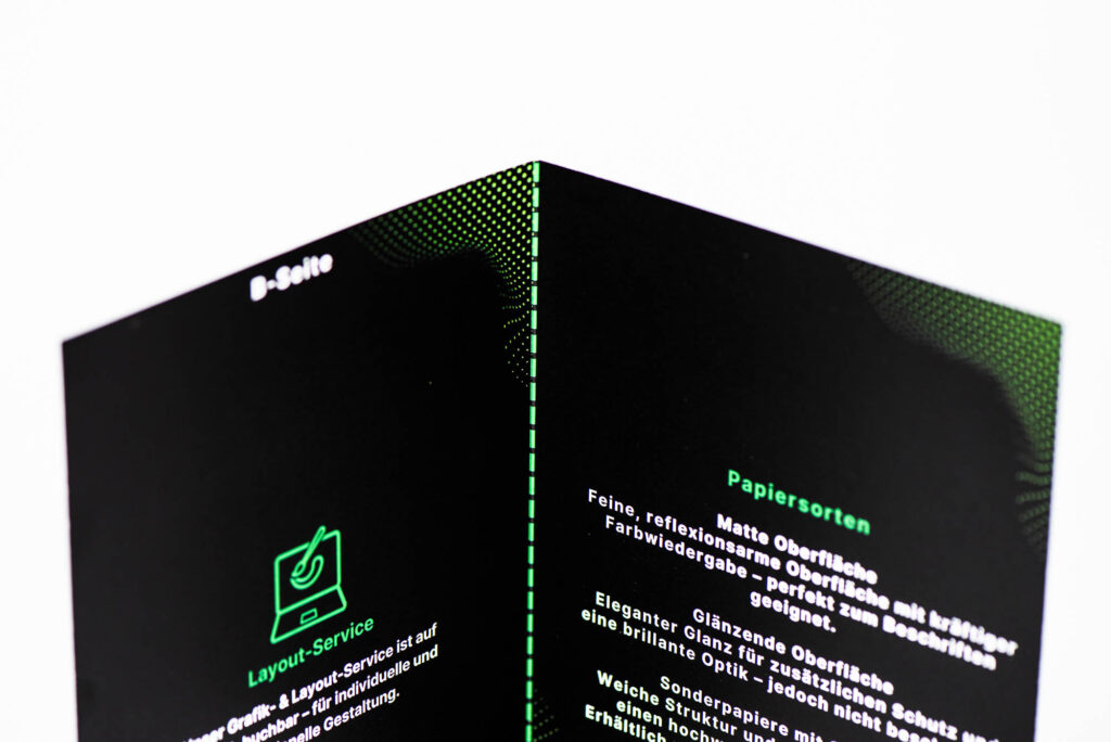 Leaflets gatefold